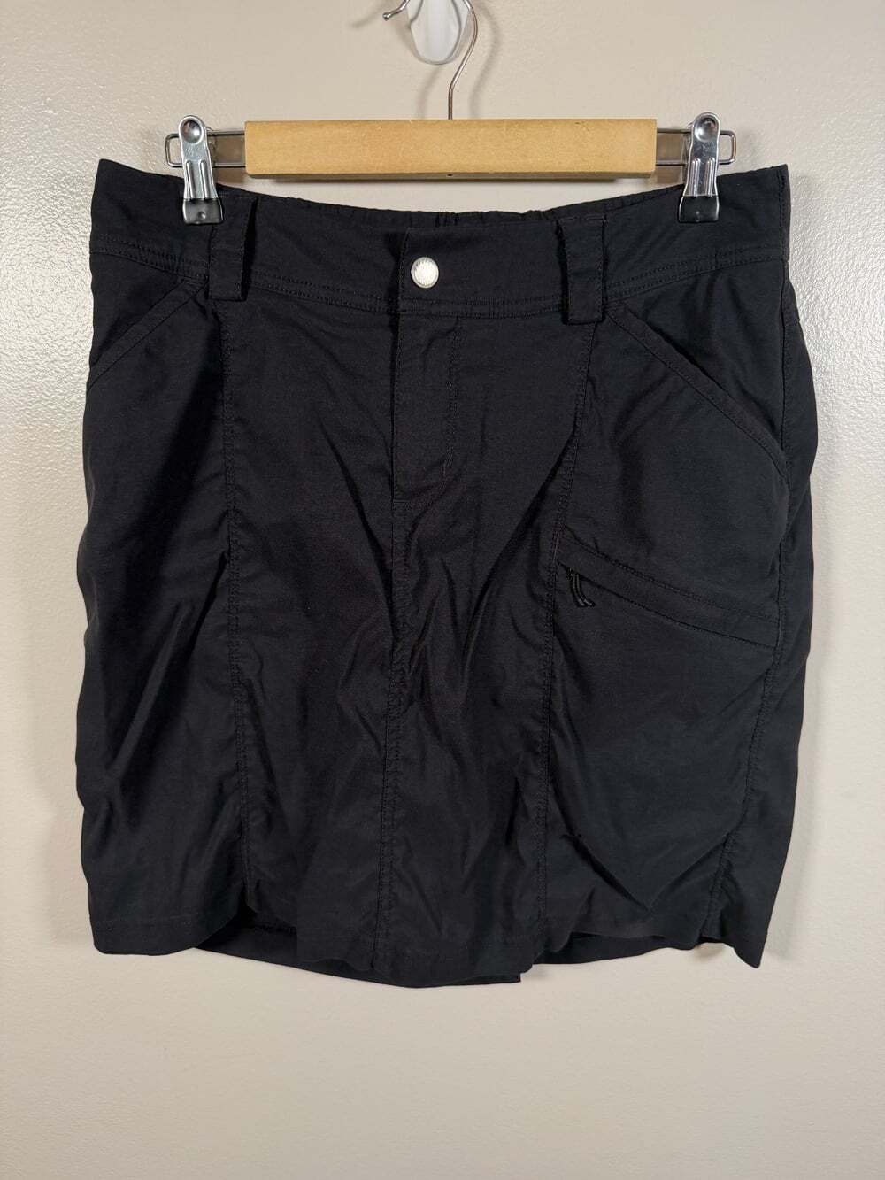 Duluth Trading Co Dry on the Fly Skirt Skort Size 10 Black Travel Outdoor Hiking